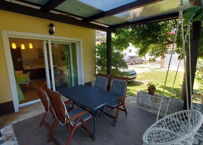 Batistic Apartmán *