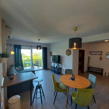 Batistic Apartament *