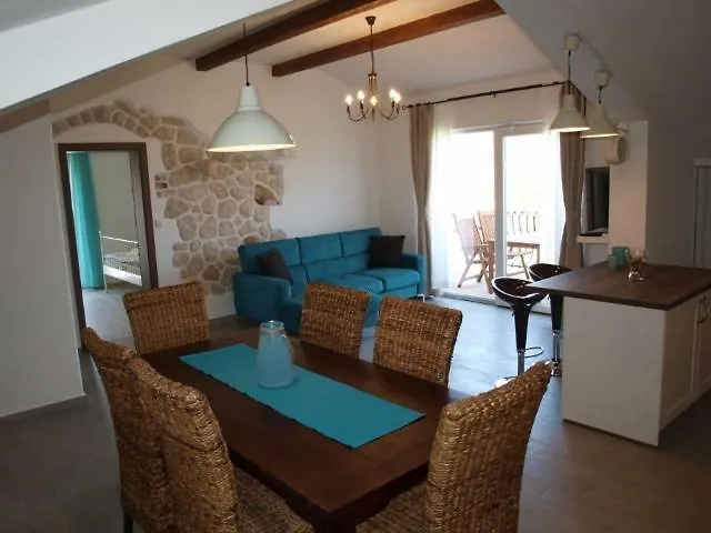 Apartament Batistić Supetarska Draga